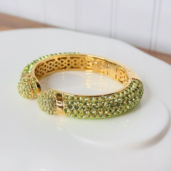 HSN Joan Boyce Kissable Cuff Bracelet Green Crystal Hinged Bracelet Pave QVC 444 - Picture 4 of 12